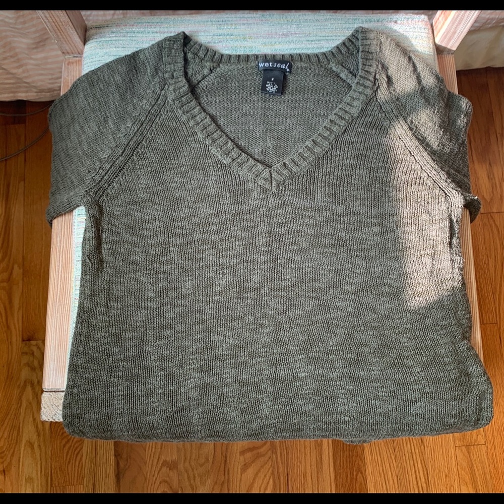 Women’s sweater